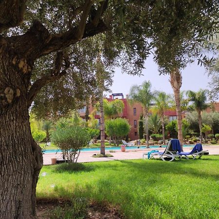 Vizir Center Appartement Avec Solarium Et Acces Offert Au Parc De Loisirs Dar Caïd Layadi Exterior foto